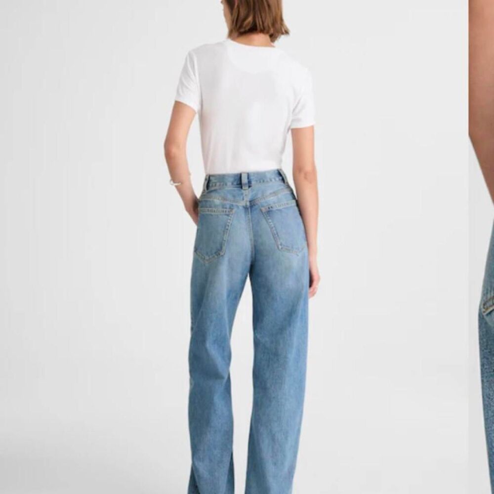 Madewell Women's Blue Jeans - Picture 3 of 5